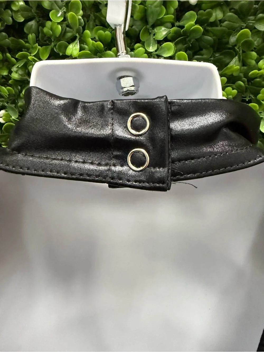 Kelle shiny black